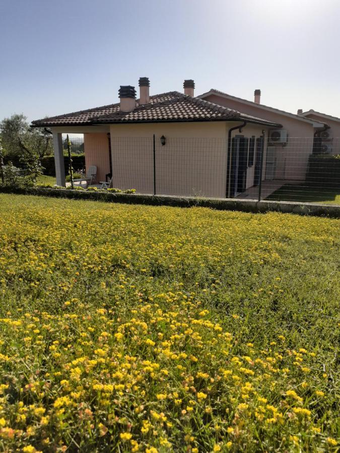 Residence Ai Campi Da Golf Saturnia Eksteriør bilde