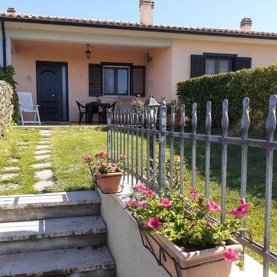 Residence Ai Campi Da Golf Saturnia Eksteriør bilde