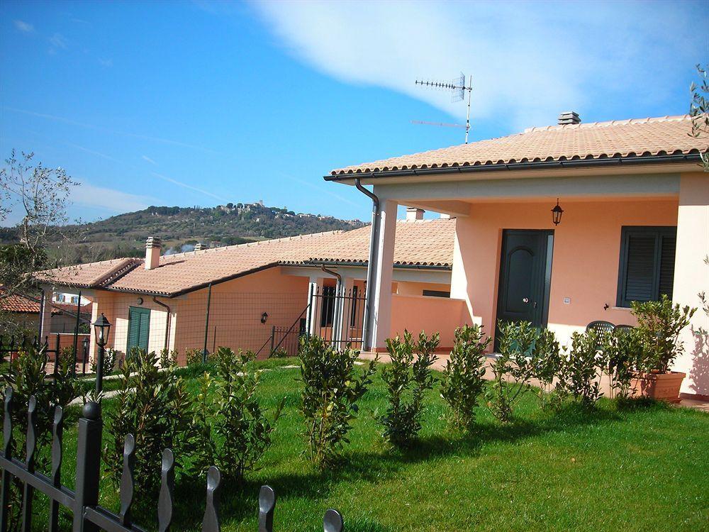 Residence Ai Campi Da Golf Saturnia Eksteriør bilde