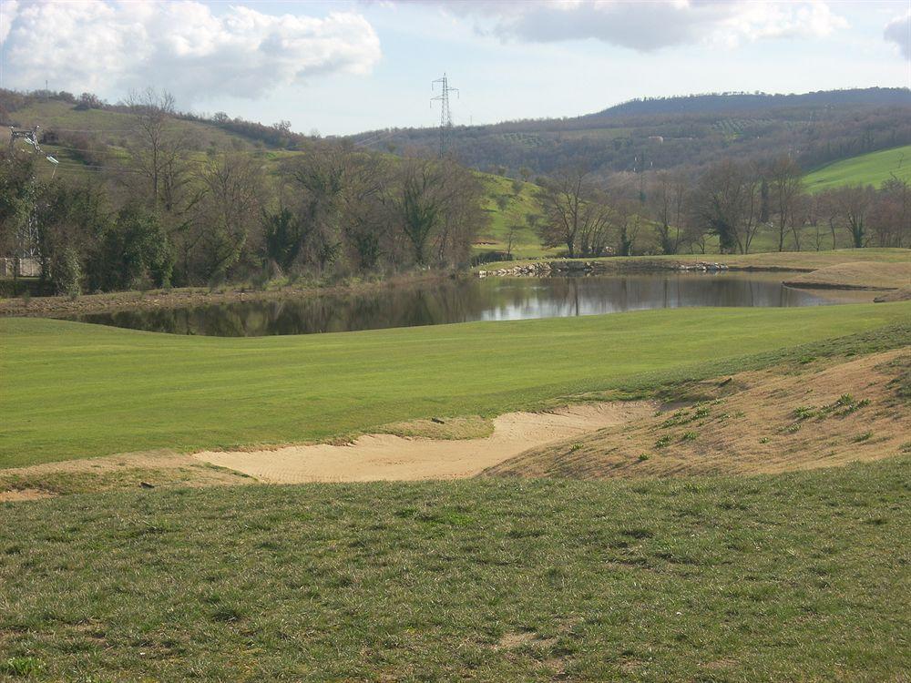 Residence Ai Campi Da Golf Saturnia Eksteriør bilde