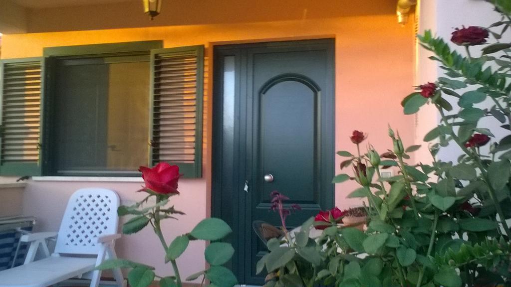 Residence Ai Campi Da Golf Saturnia Eksteriør bilde